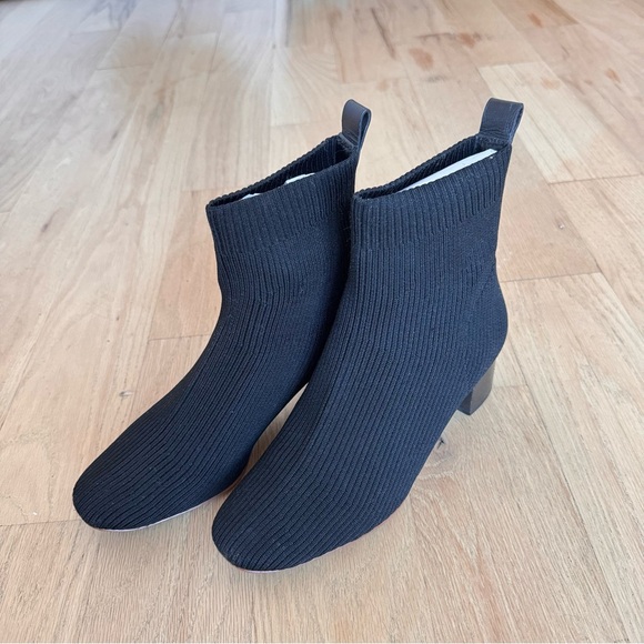 Everlane Glove Boot - Picture 7 of 11